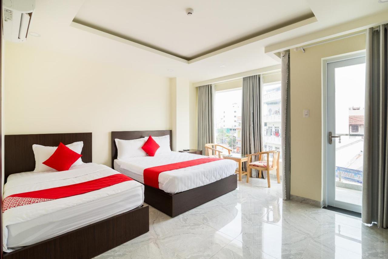 Oyo 176 374 Hotel Nha Trang Exterior foto