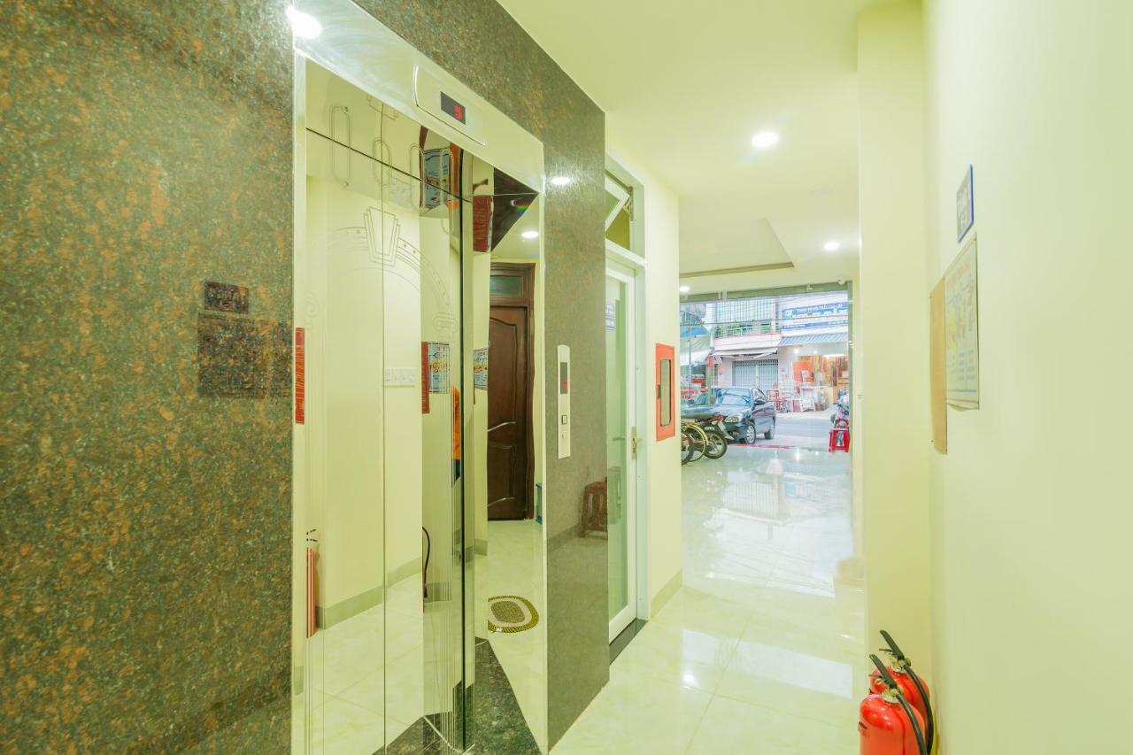 Oyo 176 374 Hotel Nha Trang Exterior foto